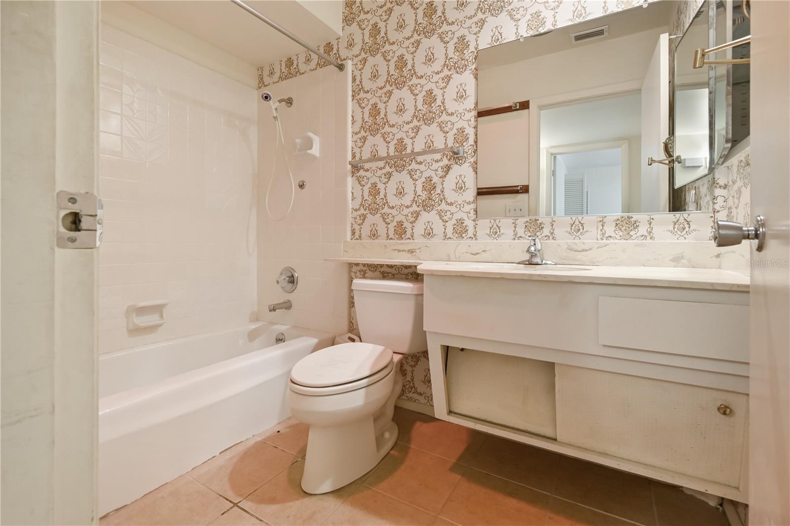 1618 CHERRY HILLS DR, SUN CITY CENTER, FL, 33573