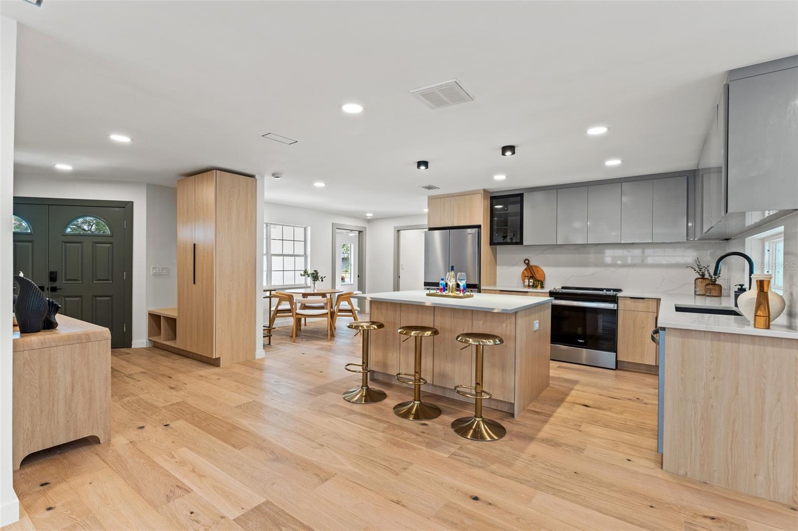 1078 DAMROSCH ST, LARGO, FL, 33771