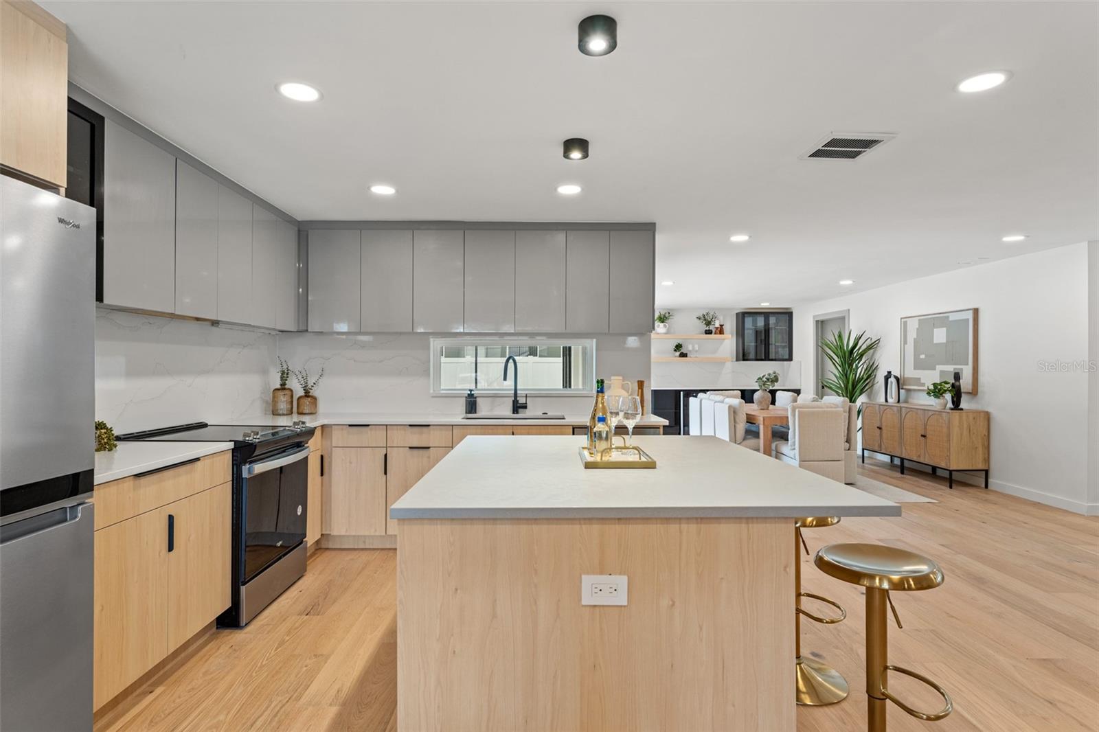 1078 DAMROSCH ST, LARGO, FL, 33771