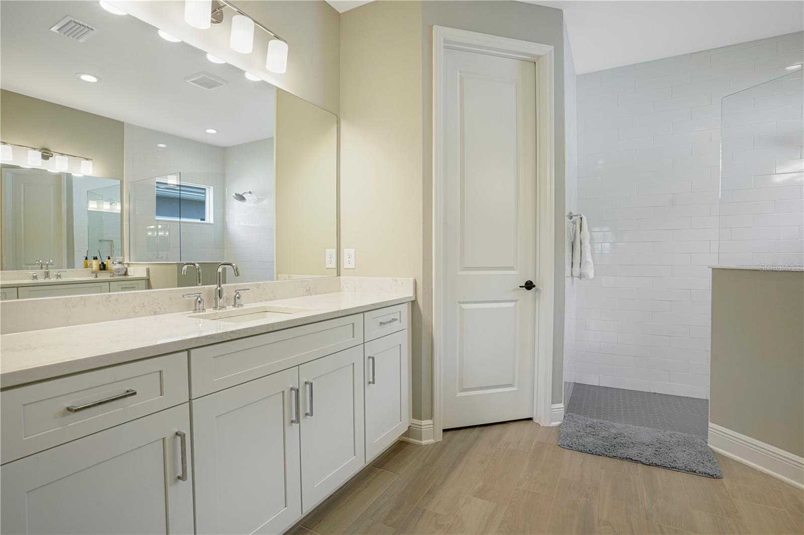 10214 CRYSTAL ISLE CIR, SARASOTA, FL, 34241