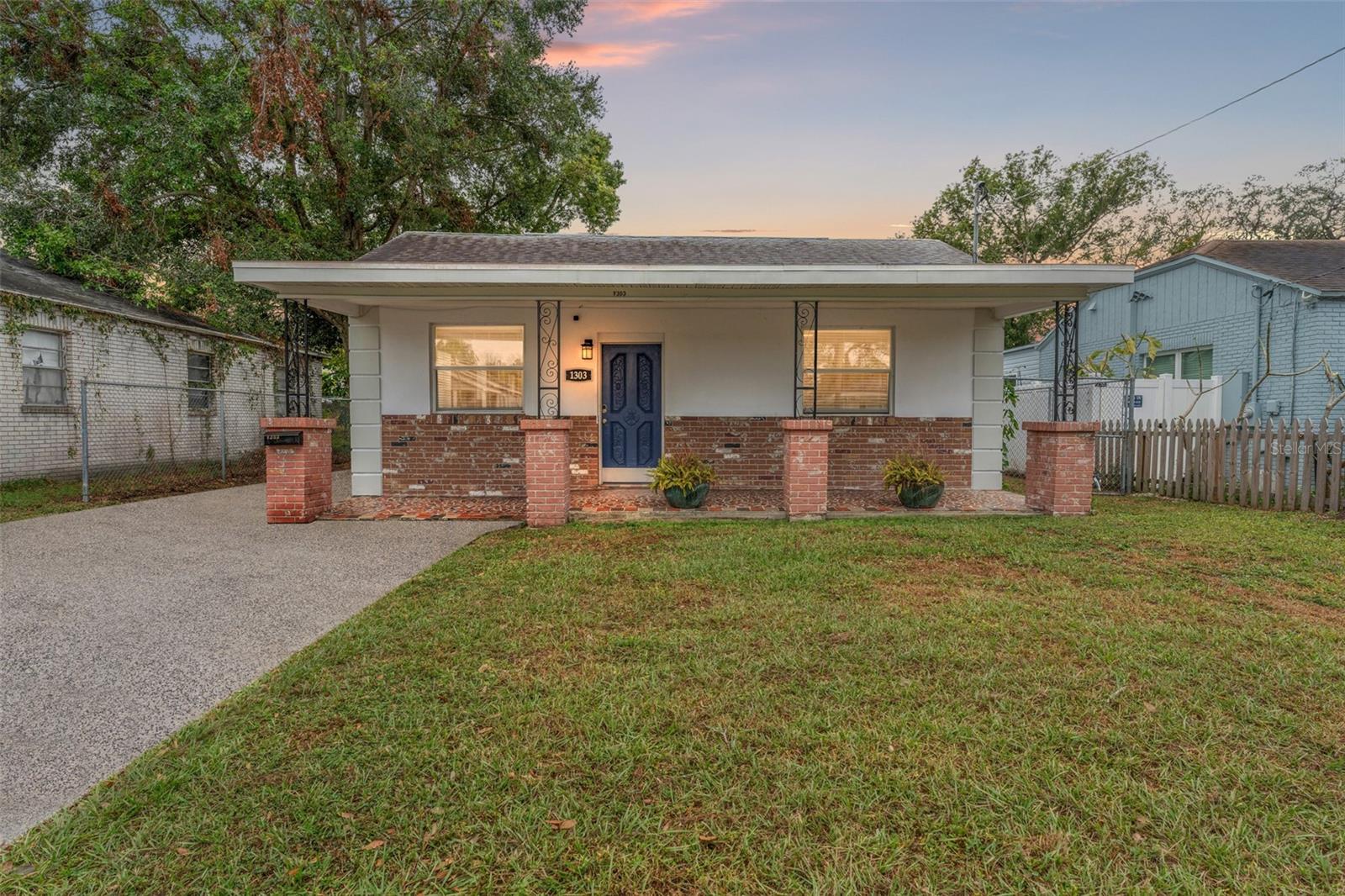 1303 E FRIERSON AVE, TAMPA, FL, 33603