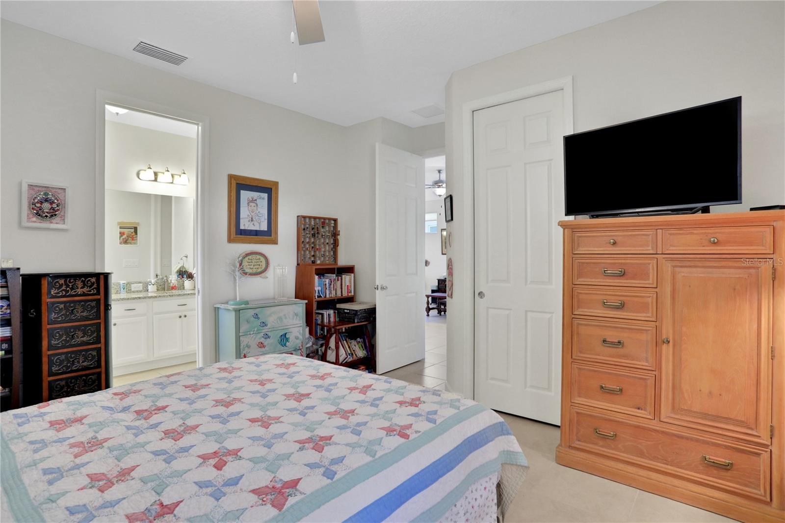 8099 BRIDGEPORT BAY CIR, MOUNT DORA, FL, 32757