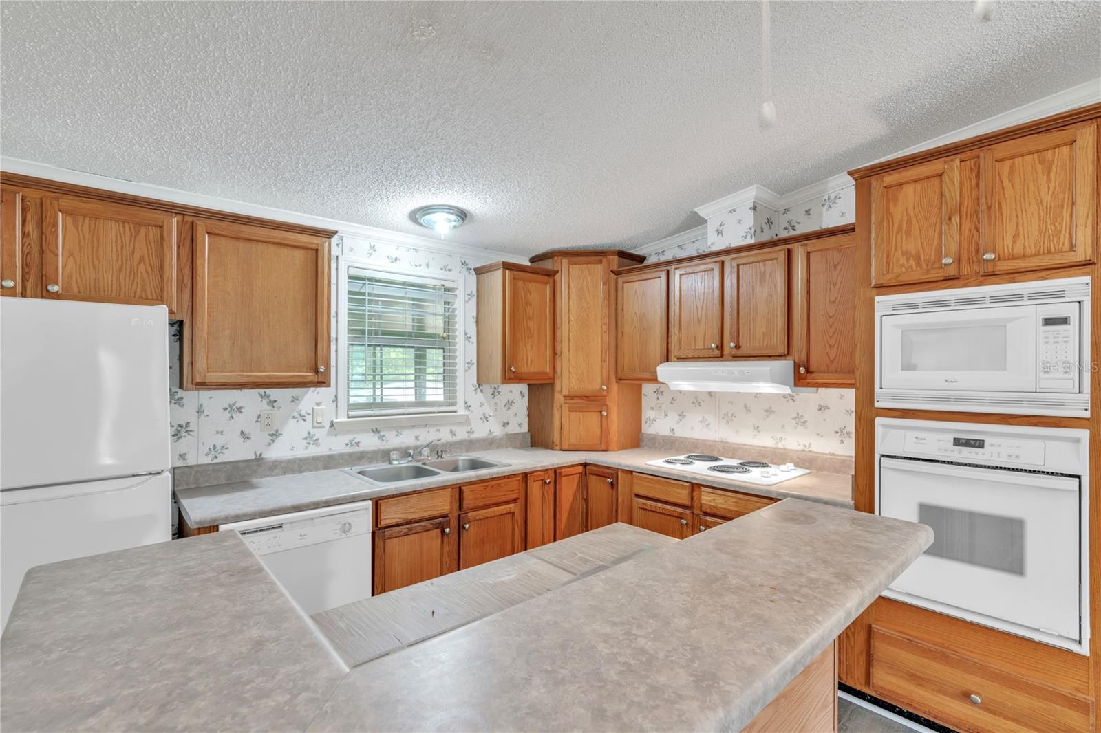3590 PEANUT RD, COTTONDALE, FL, 32431