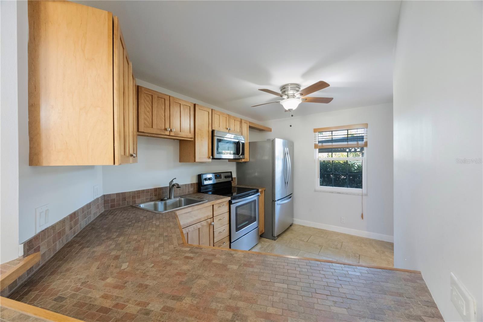 8765 BARDMOOR BLVD #107, SEMINOLE, FL, 33777