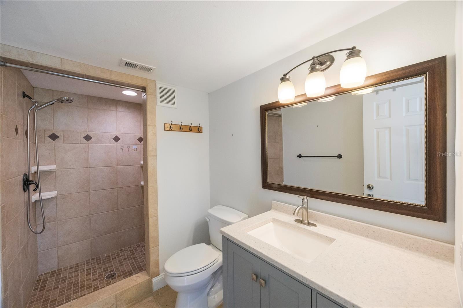 8765 BARDMOOR BLVD #107, SEMINOLE, FL, 33777