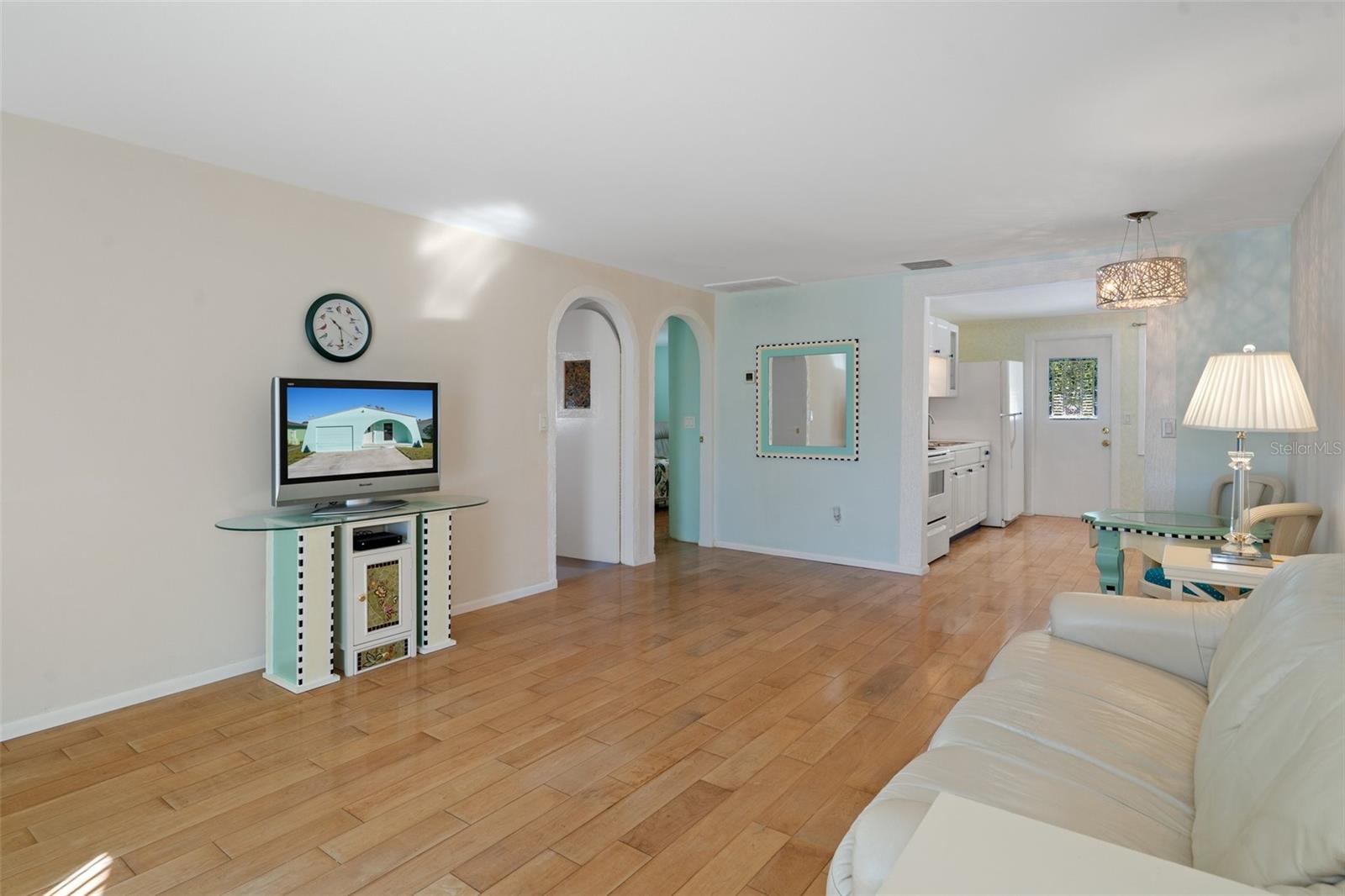 1002 IBIS CT, DUNEDIN, FL, 34698