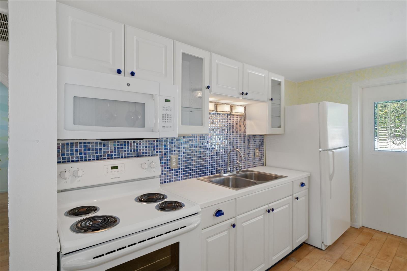 1002 IBIS CT, DUNEDIN, FL, 34698
