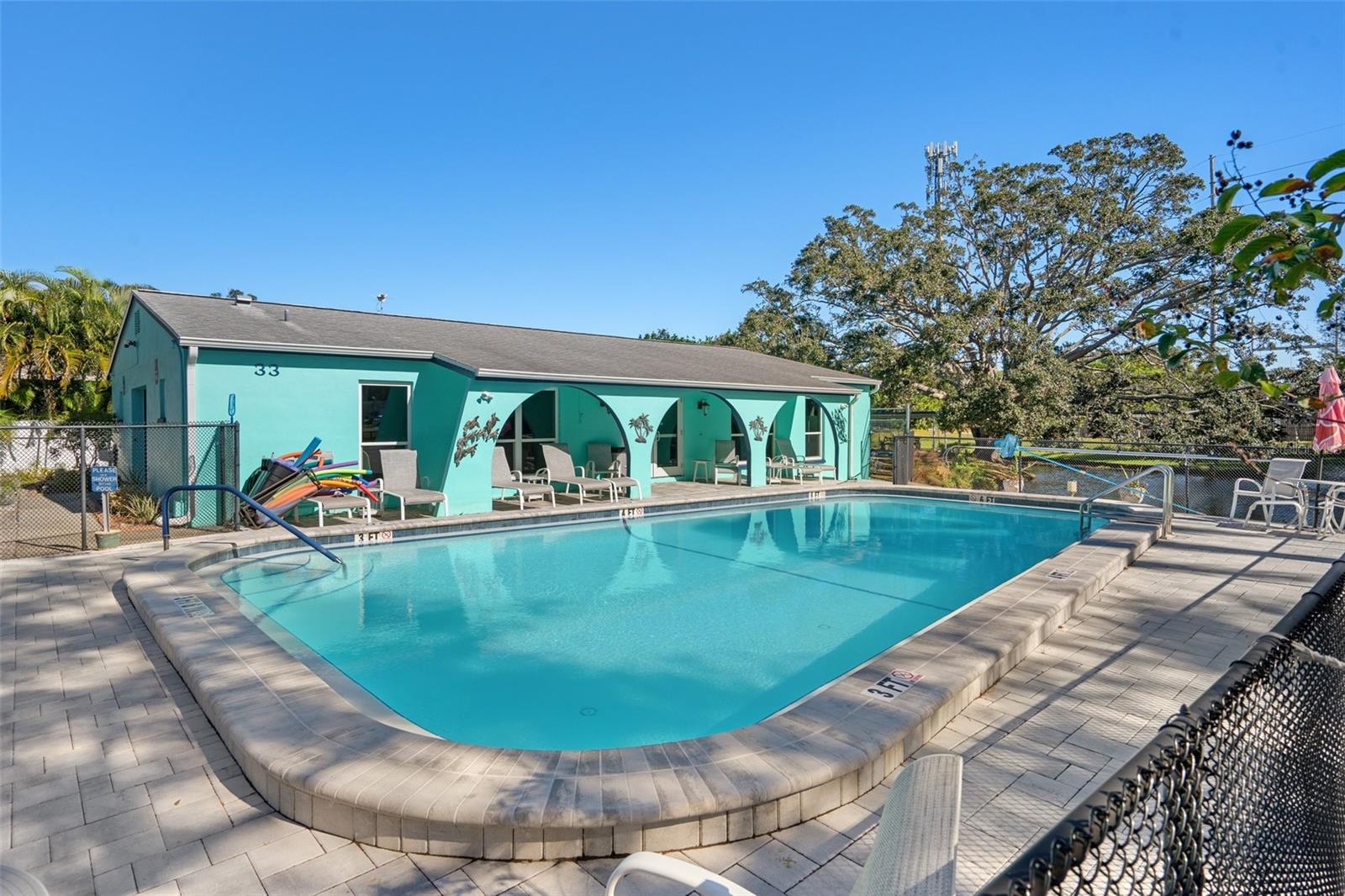 1002 IBIS CT, DUNEDIN, FL, 34698
