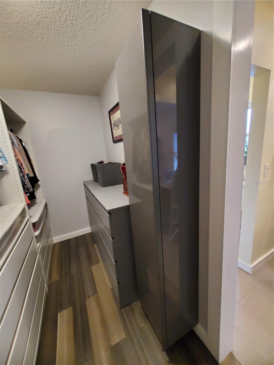 1707 NEW BEDFORD DR, SUN CITY CENTER, FL, 33573