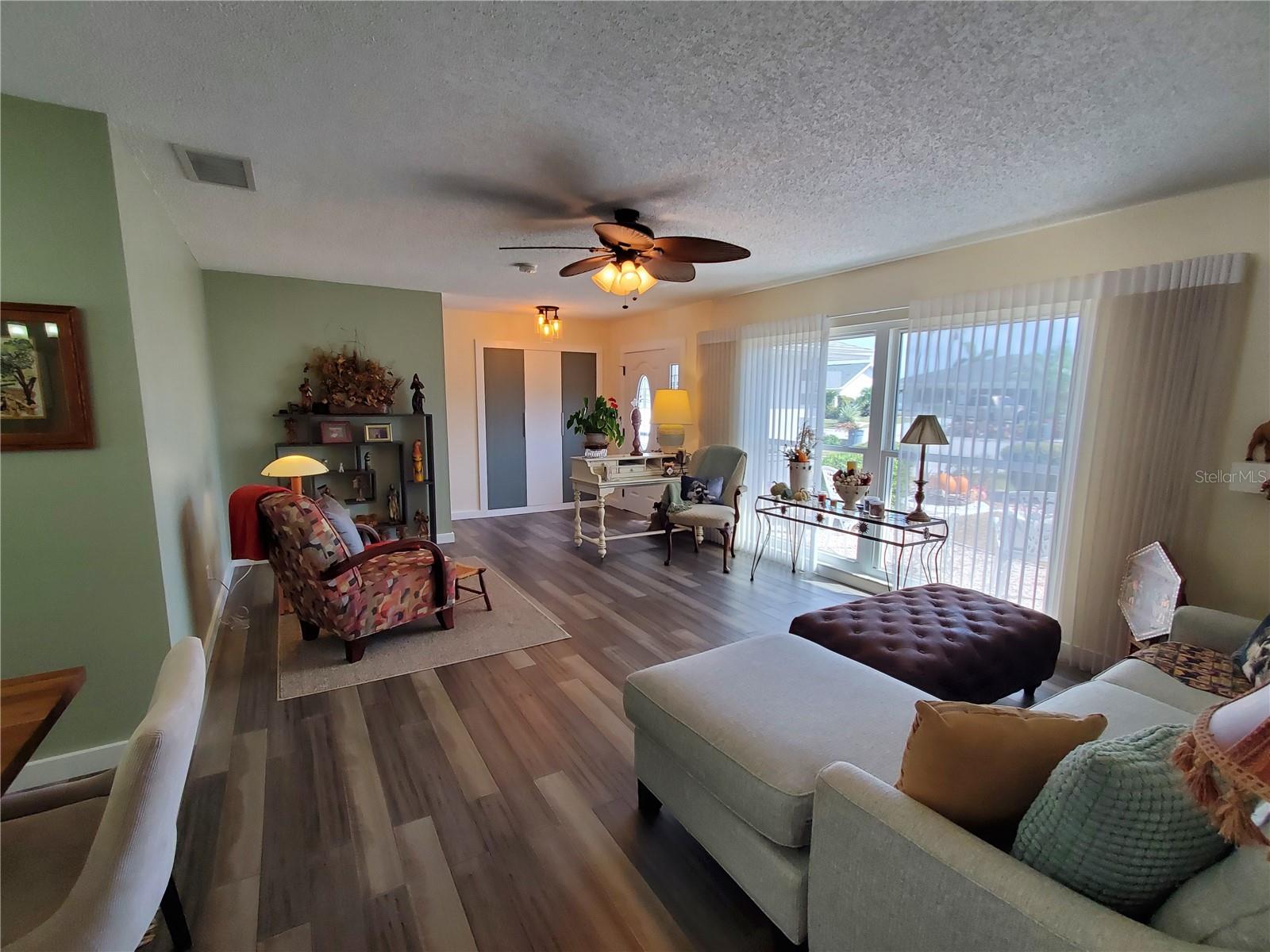 1707 NEW BEDFORD DR, SUN CITY CENTER, FL, 33573