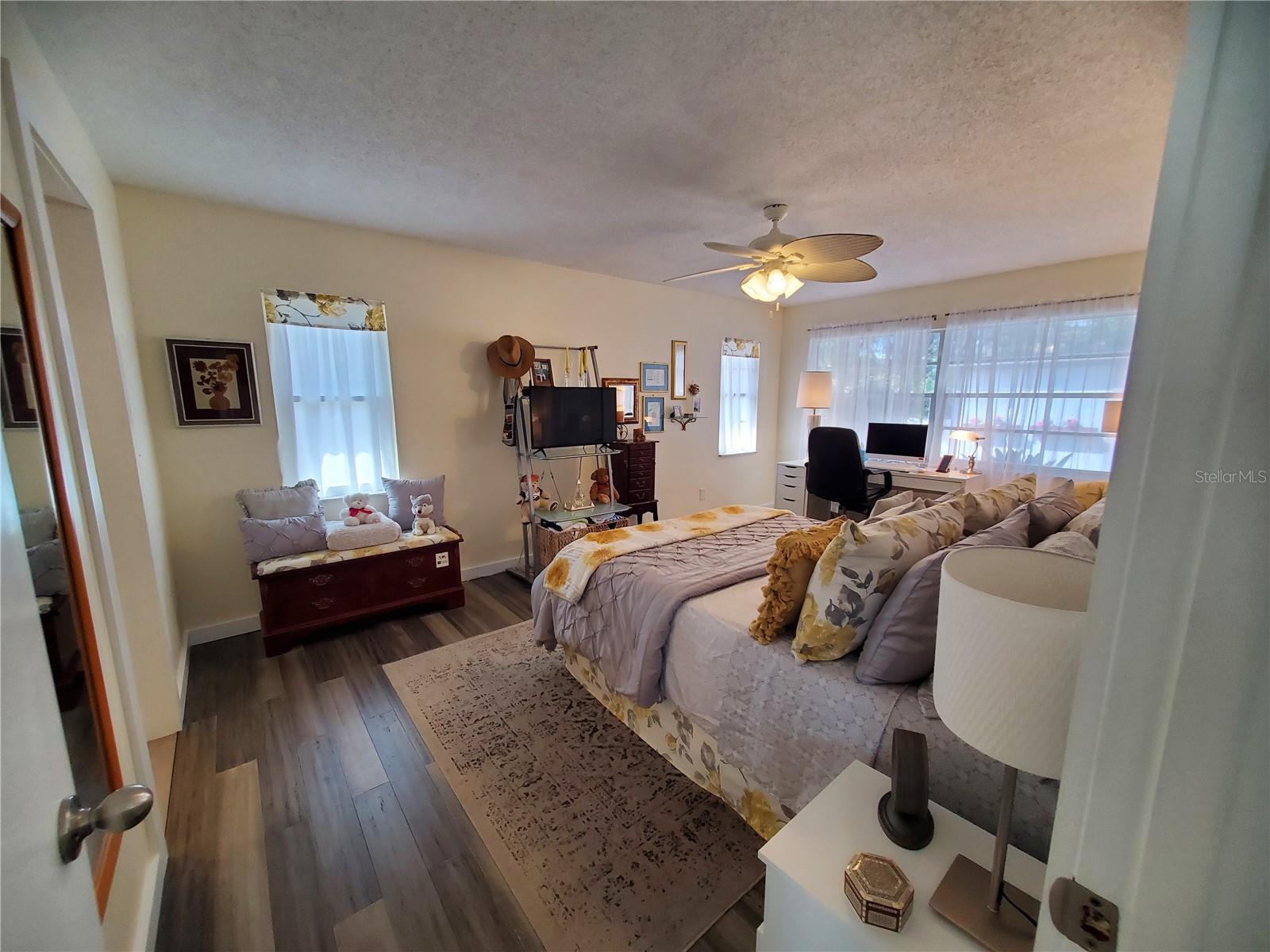 1707 NEW BEDFORD DR, SUN CITY CENTER, FL, 33573