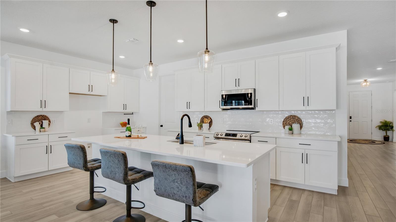 1108 PEARL TREE RD, DELTONA, FL, 32725