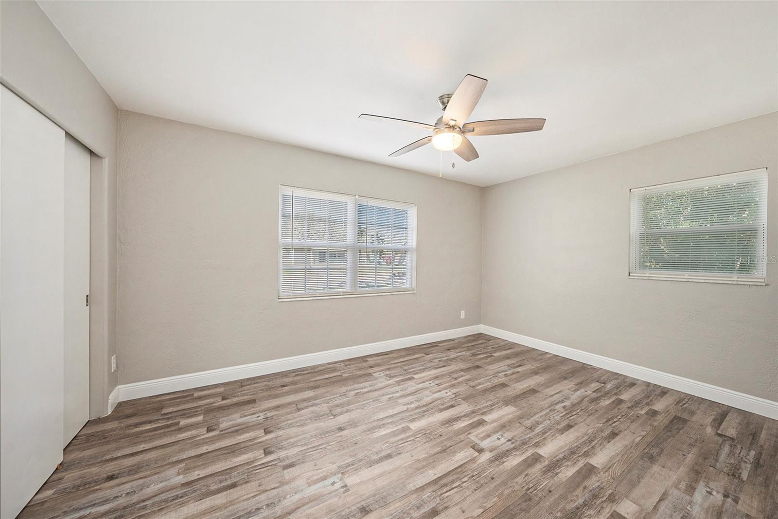 6100 40TH AVE N, ST PETERSBURG, FL, 33709