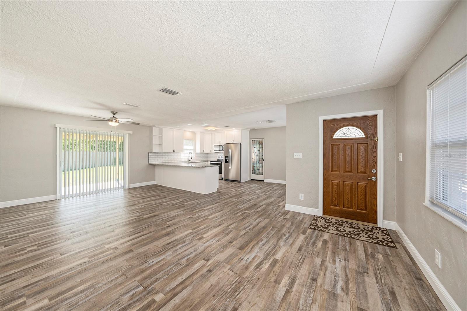 6100 40TH AVE N, ST PETERSBURG, FL, 33709