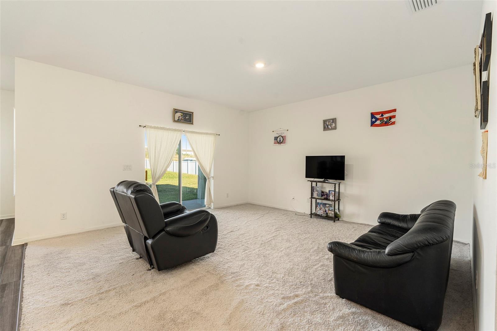 1418 BLUEJACK OAK DR, SEFFNER, FL, 33584