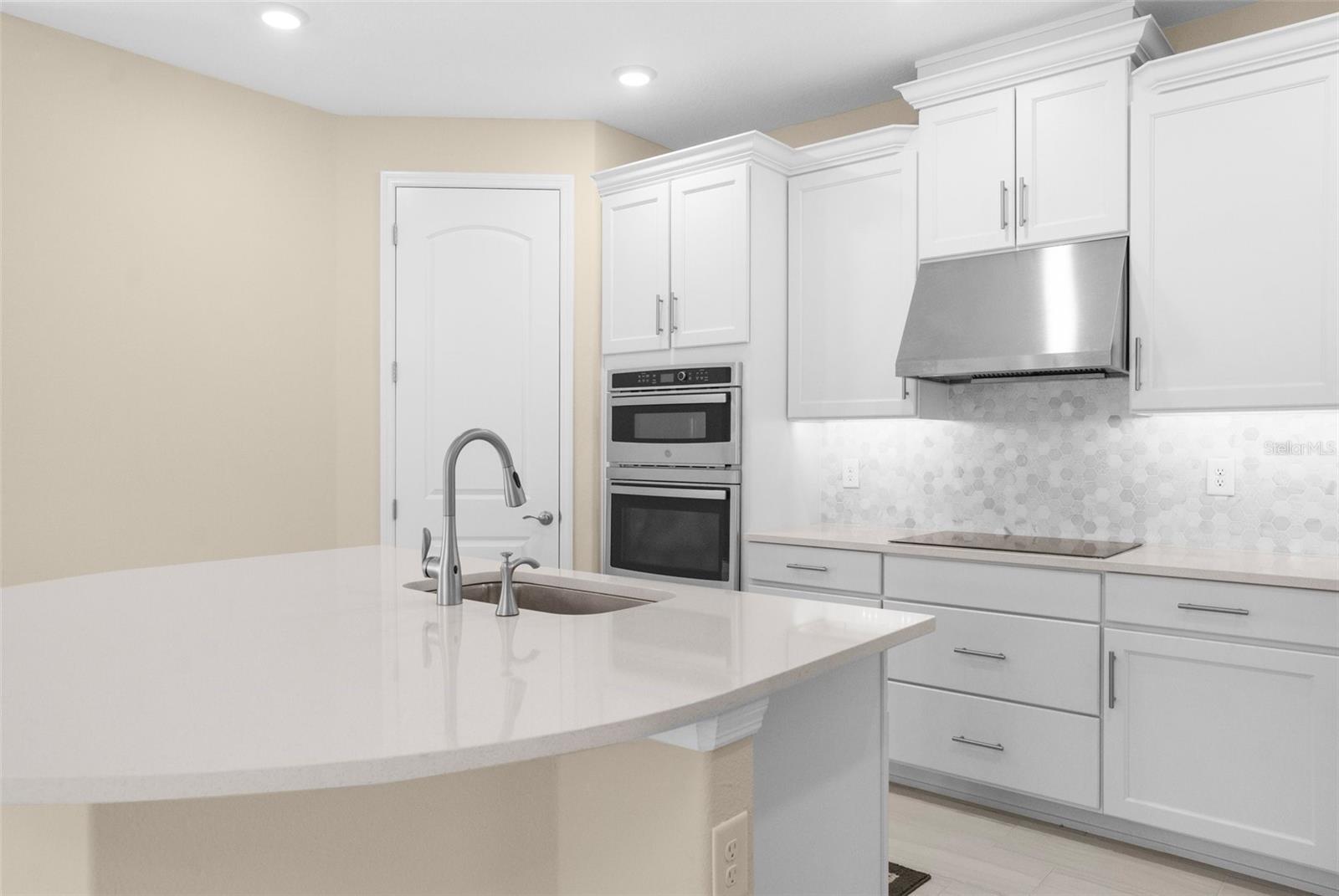 12630 VANDER WAY, NEW PORT RICHEY, FL, 34654