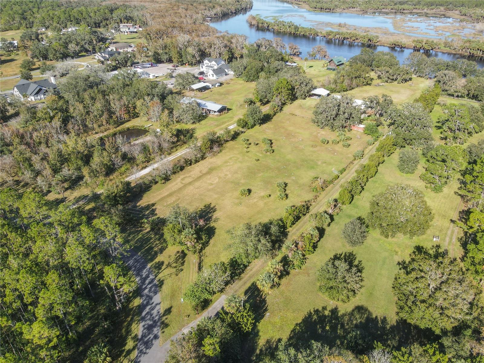 2607 OSCEOLA BLUFF LN, GENEVA, FL, 32732