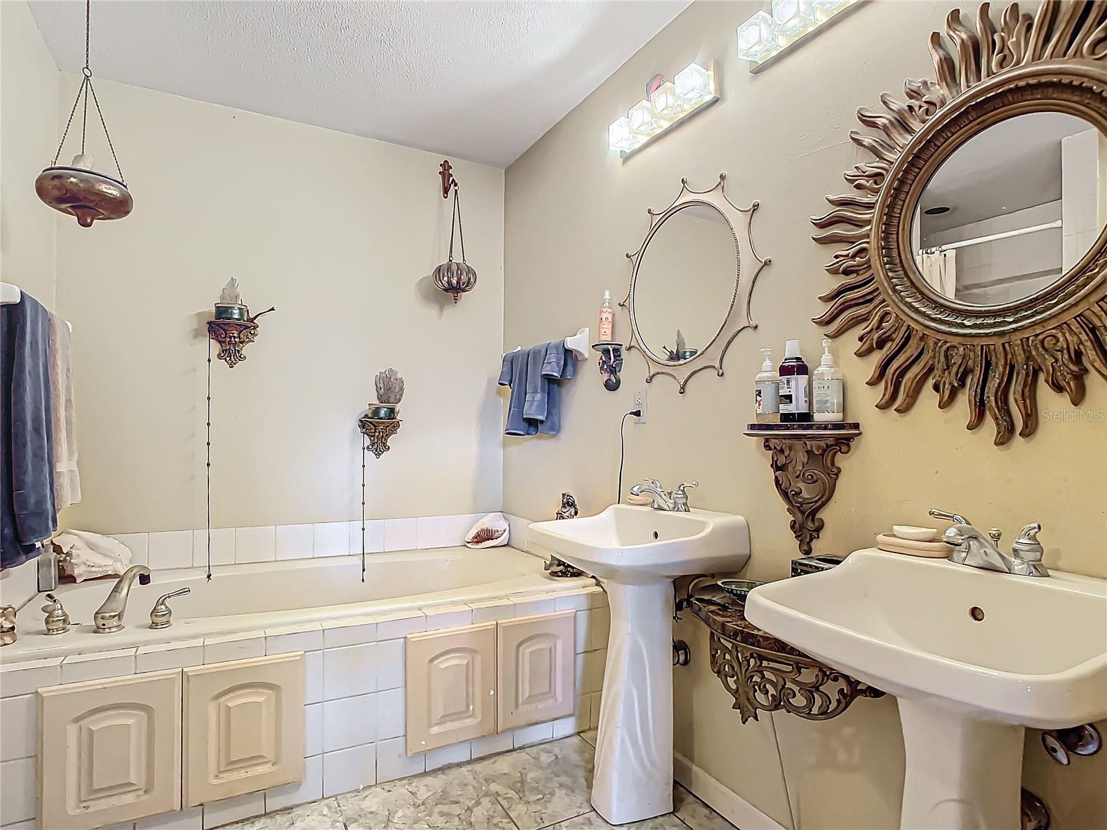 2607 OSCEOLA BLUFF LN, GENEVA, FL, 32732