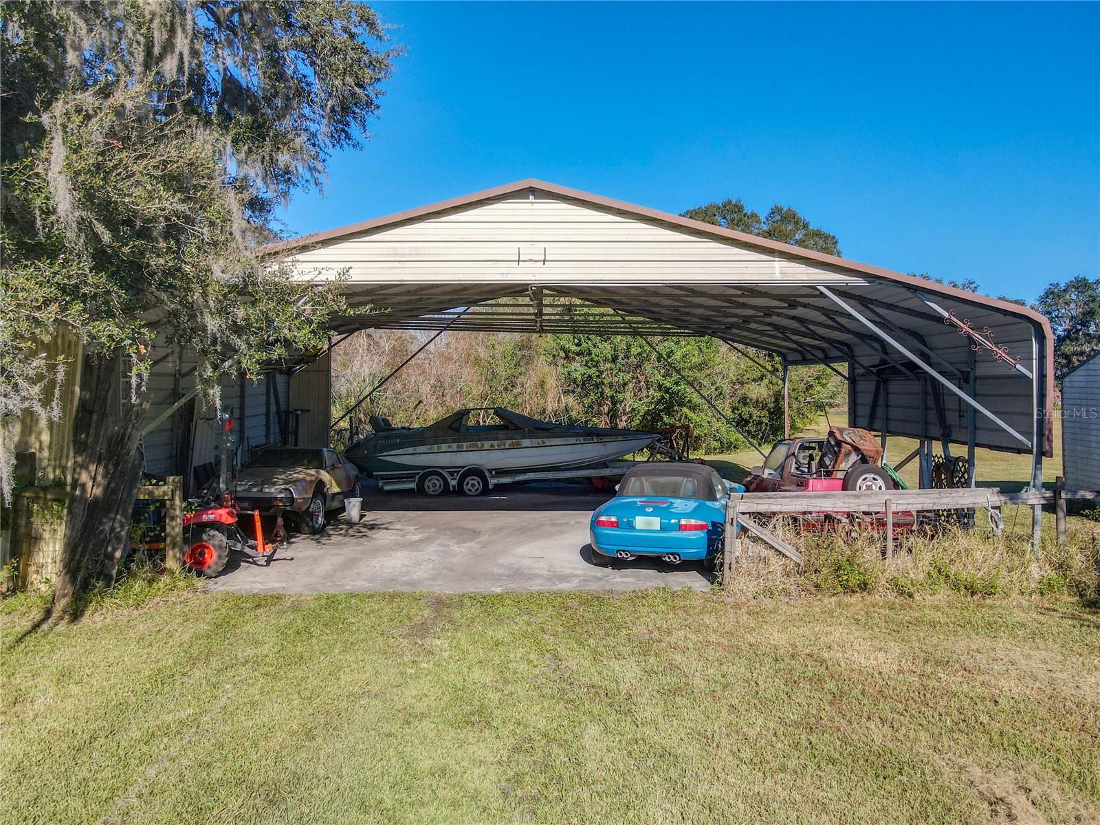 2607 OSCEOLA BLUFF LN, GENEVA, FL, 32732
