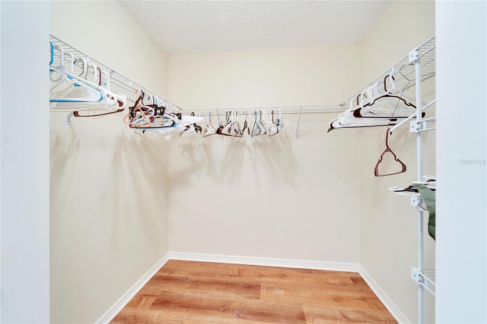 334 CALOOSA PALMS CT, SUN CITY CENTER, FL, 33573