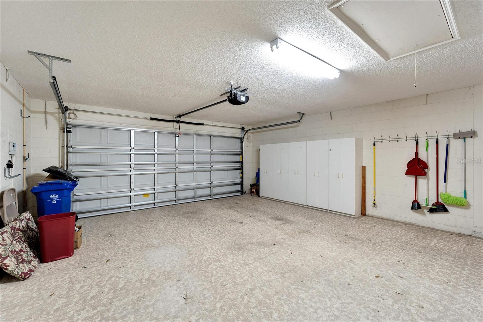 334 CALOOSA PALMS CT, SUN CITY CENTER, FL, 33573