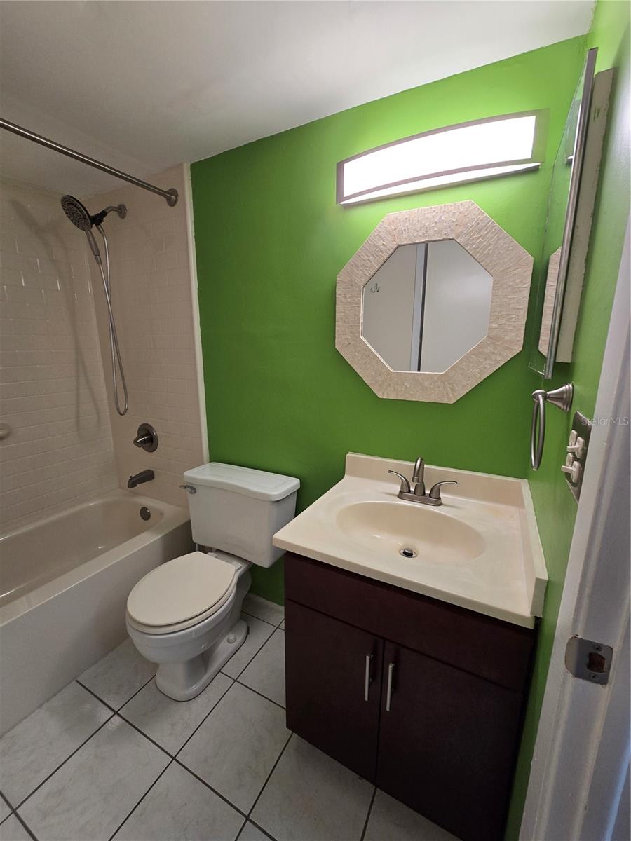 8632 TAHOE CT #7, TAMPA, FL, 33614