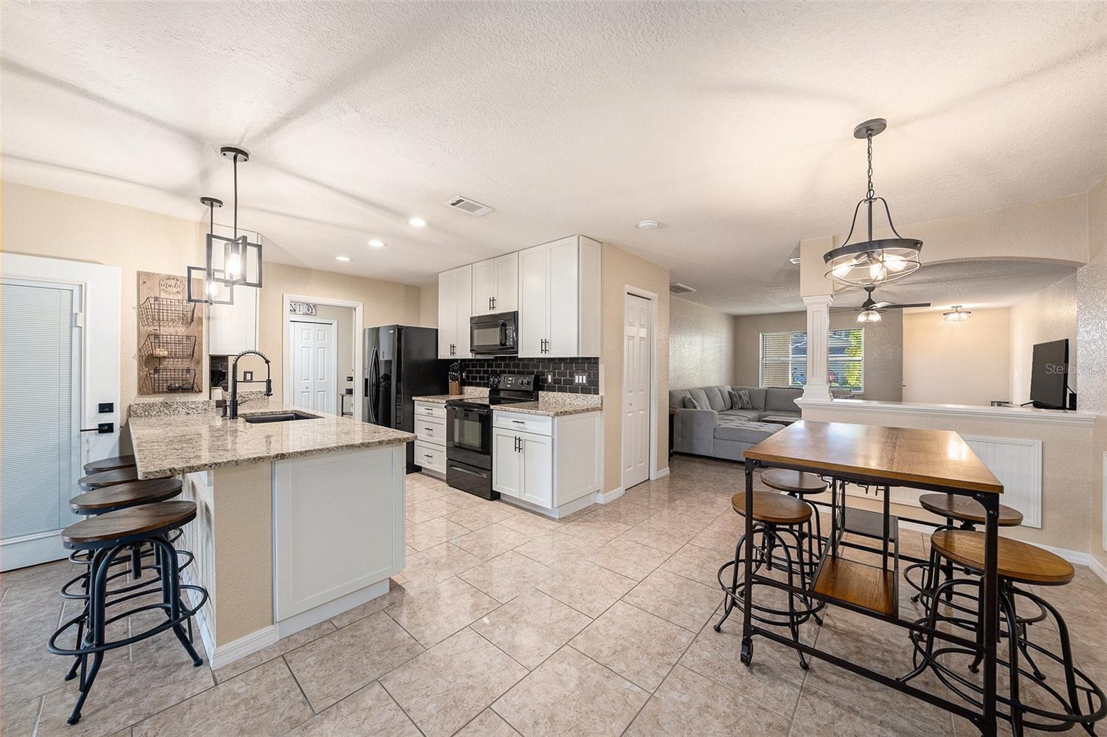7289 61ST AVE N, ST PETERSBURG, FL, 33709