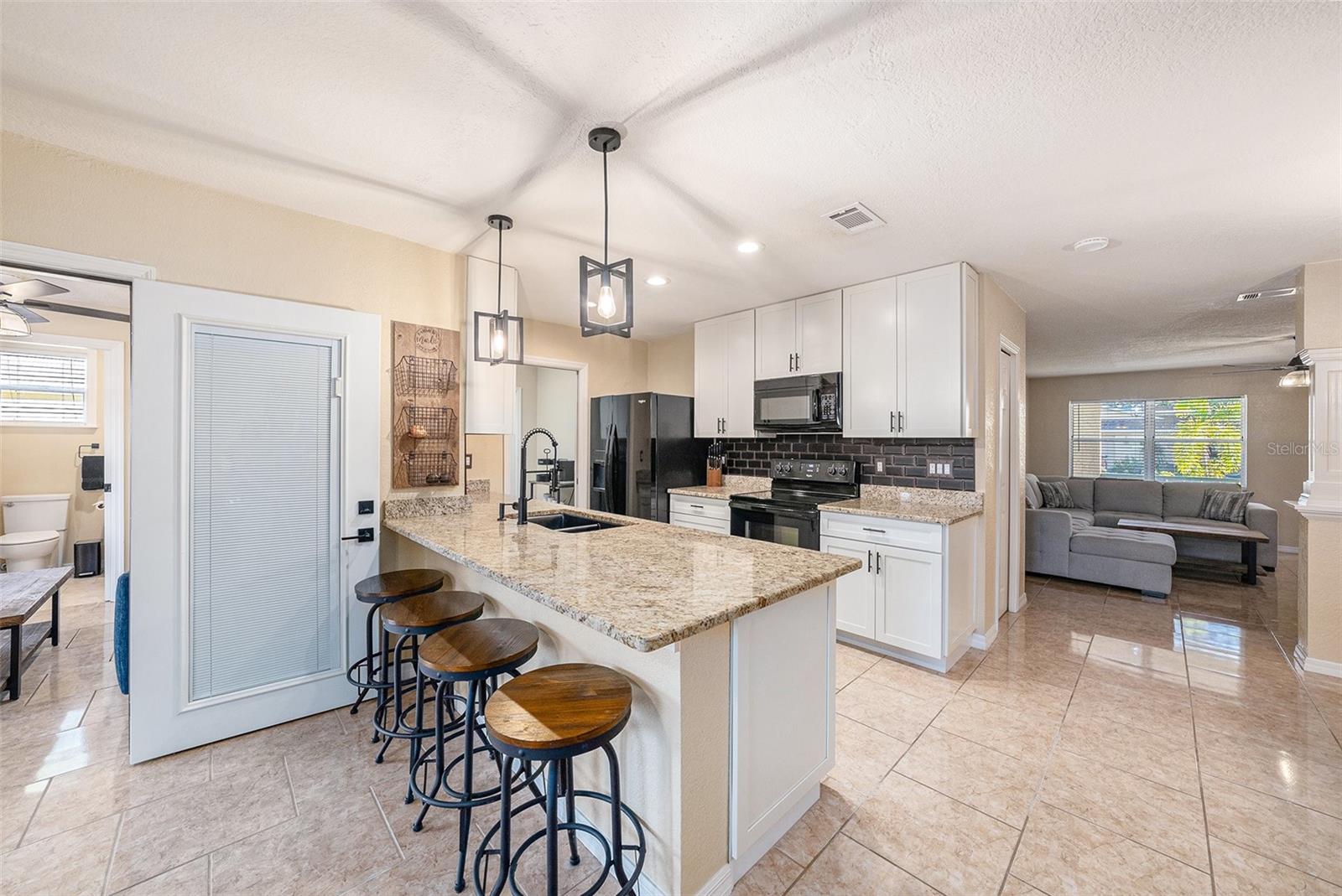 7289 61ST AVE N, ST PETERSBURG, FL, 33709