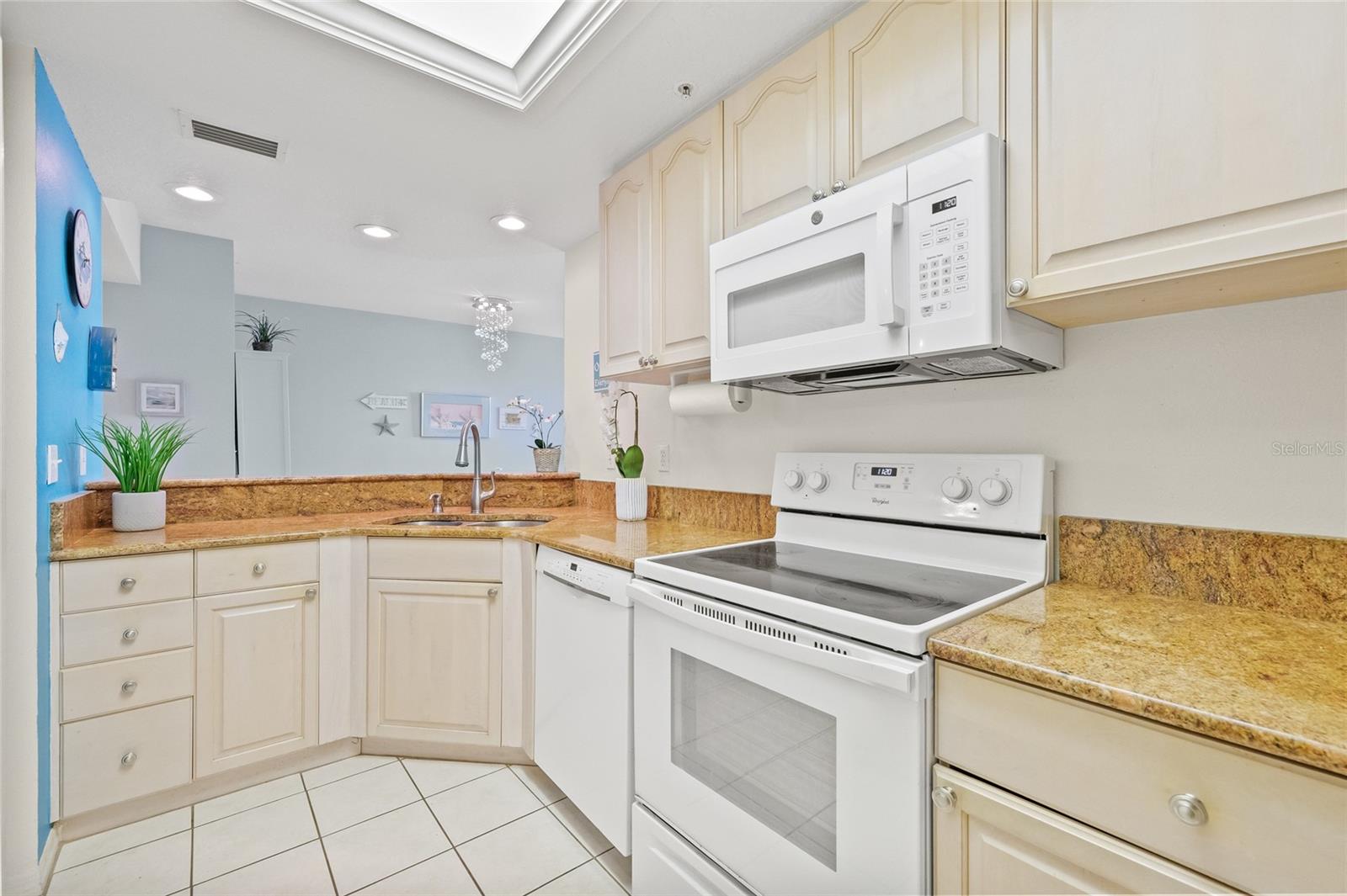 399 150TH AVE #A203, MADEIRA BEACH, FL, 33708