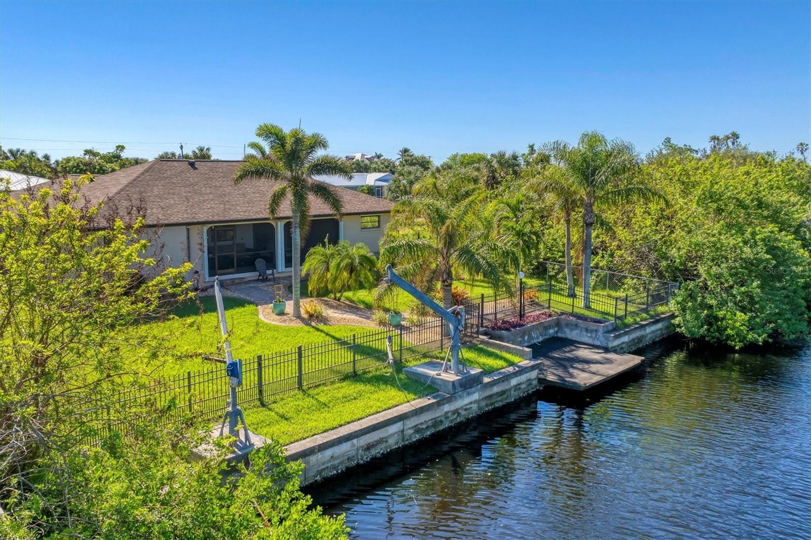 18686 ARAPAHOE CIR, PORT CHARLOTTE, FL, 33948