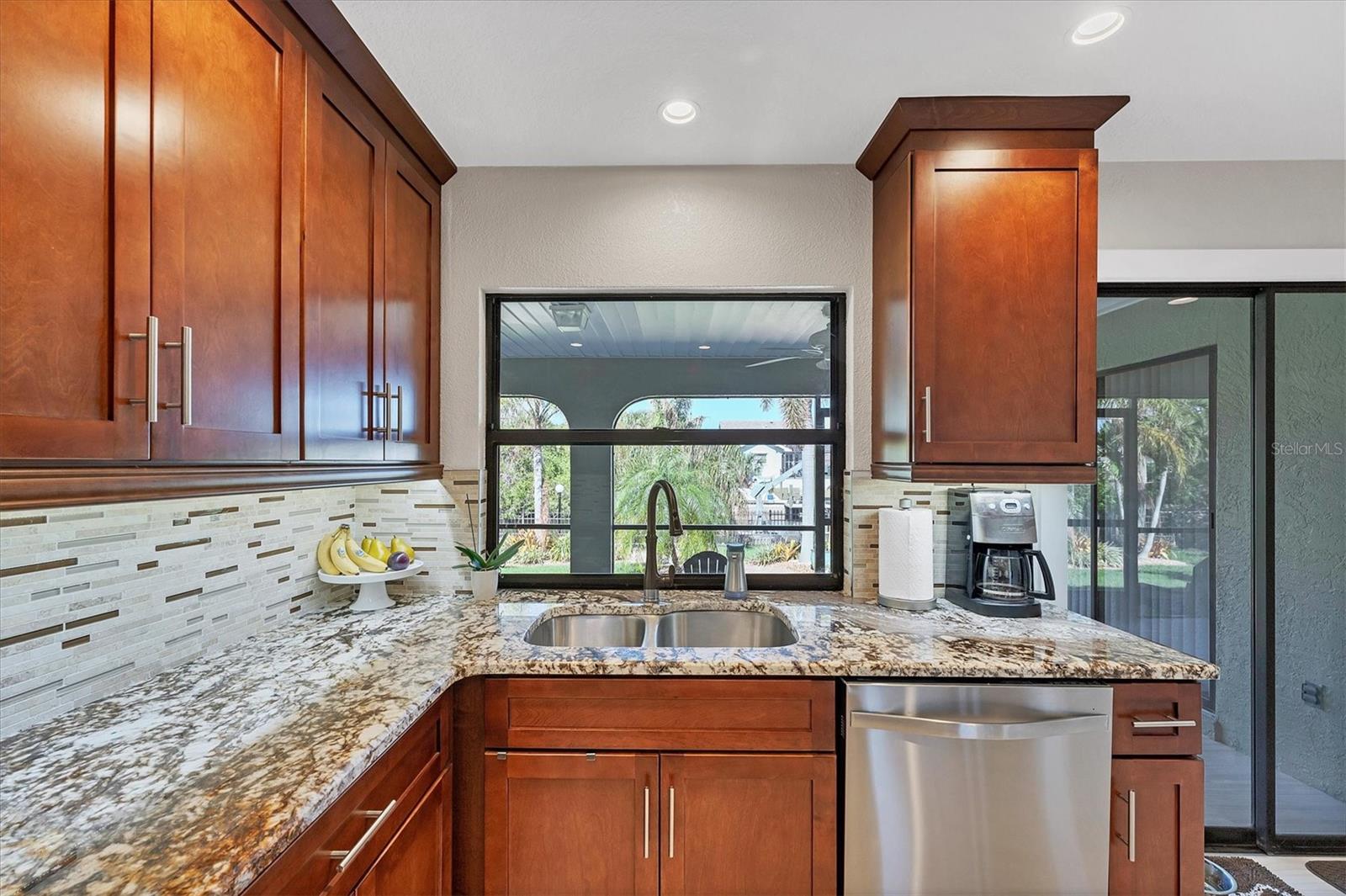 18686 ARAPAHOE CIR, PORT CHARLOTTE, FL, 33948