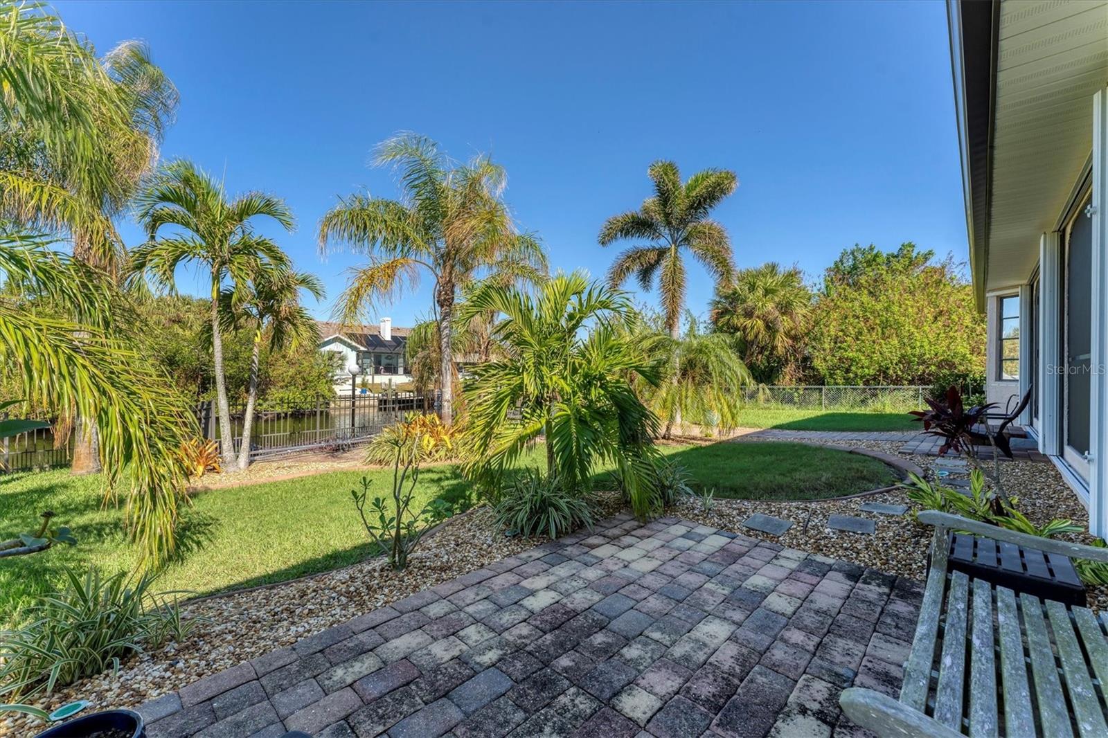 18686 ARAPAHOE CIR, PORT CHARLOTTE, FL, 33948