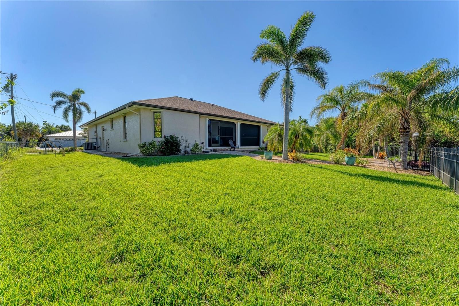 18686 ARAPAHOE CIR, PORT CHARLOTTE, FL, 33948