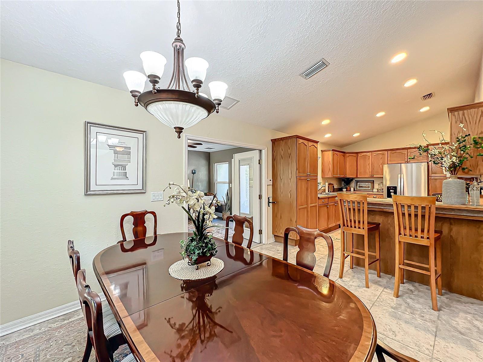 1415 E 9TH AVE, MOUNT DORA, FL, 32757