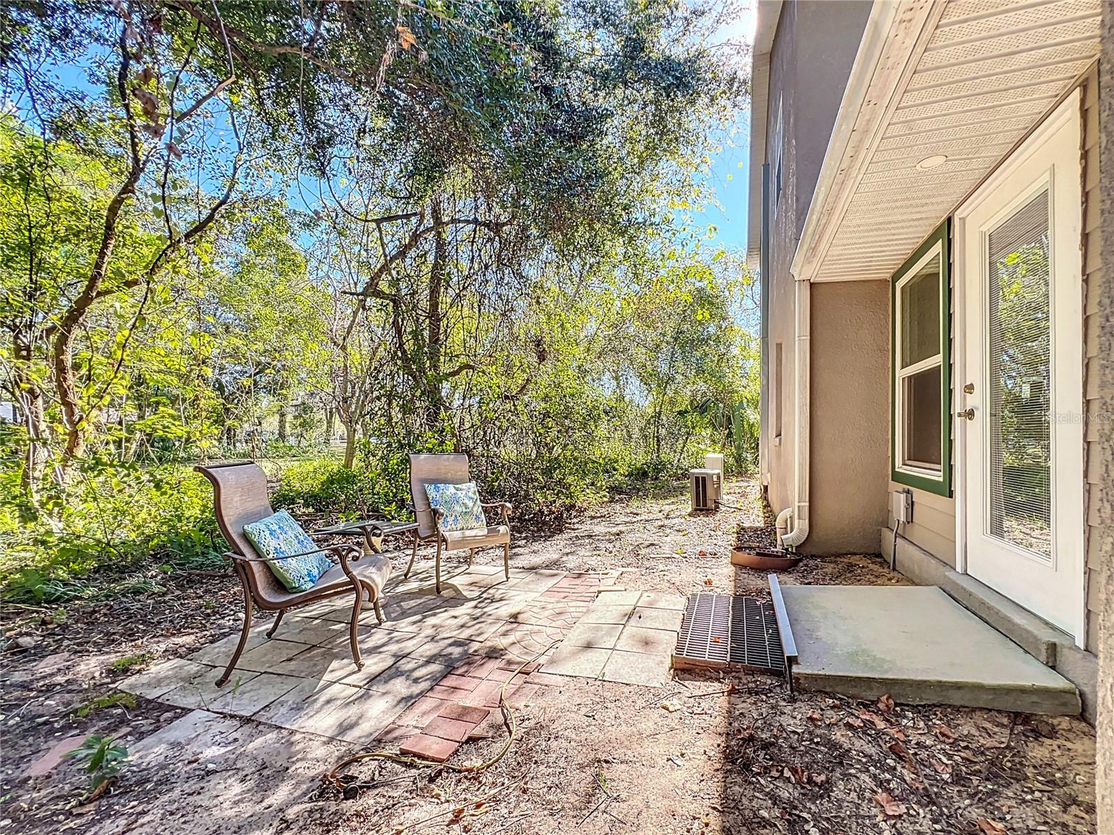 1415 E 9TH AVE, MOUNT DORA, FL, 32757