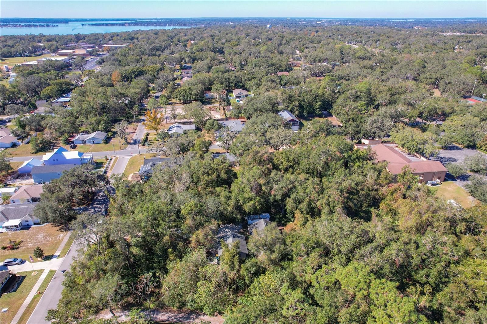 1415 E 9TH AVE, MOUNT DORA, FL, 32757