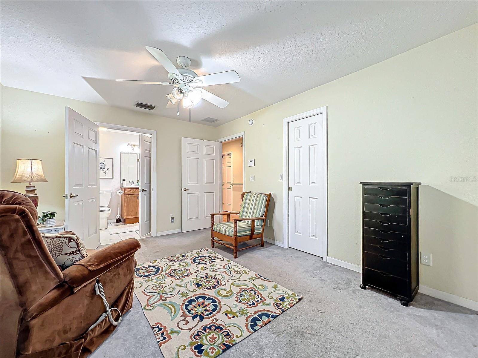 1415 E 9TH AVE, MOUNT DORA, FL, 32757