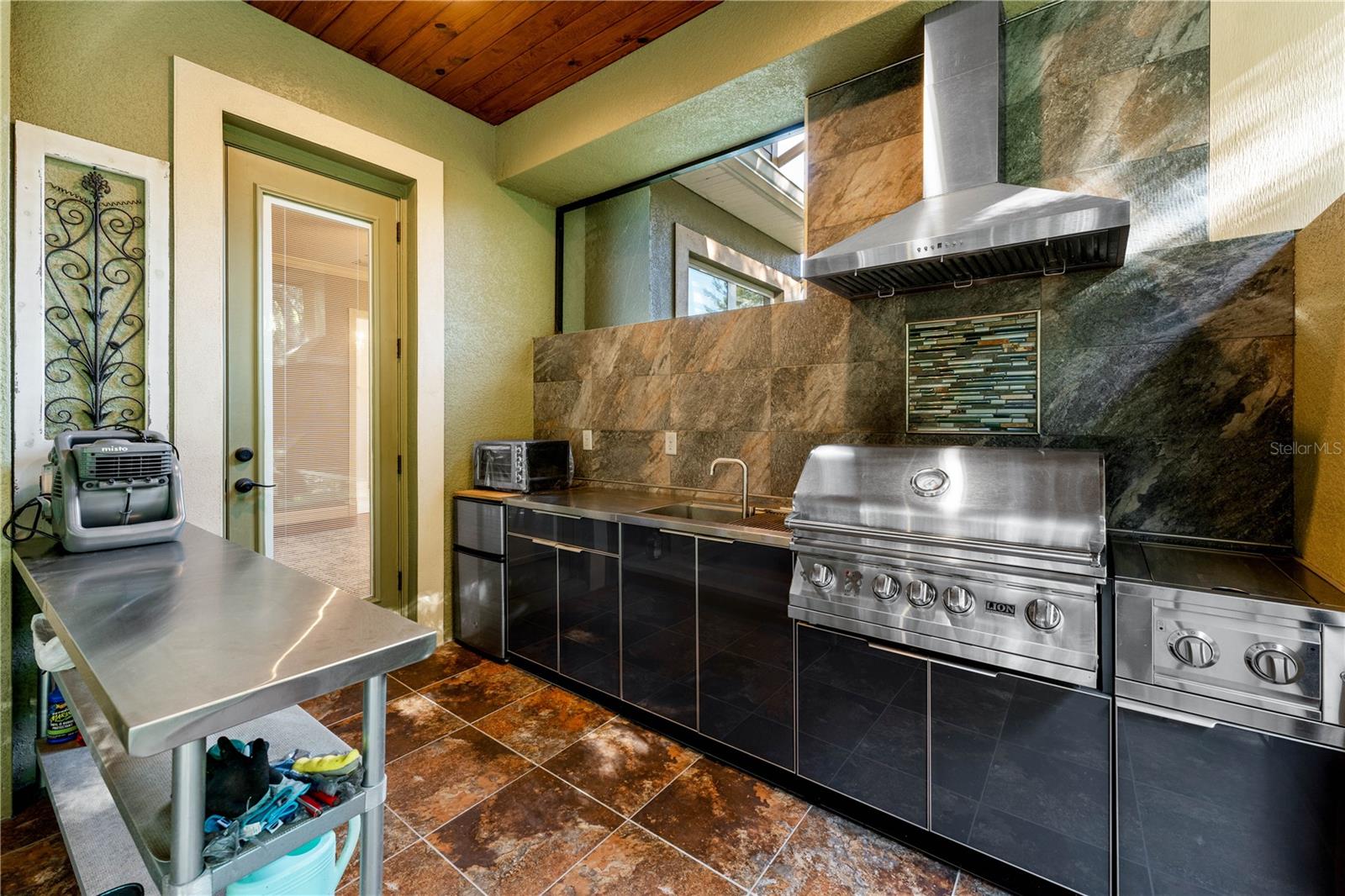 6128 EVENING RAY DR, BROOKSVILLE, FL, 34601