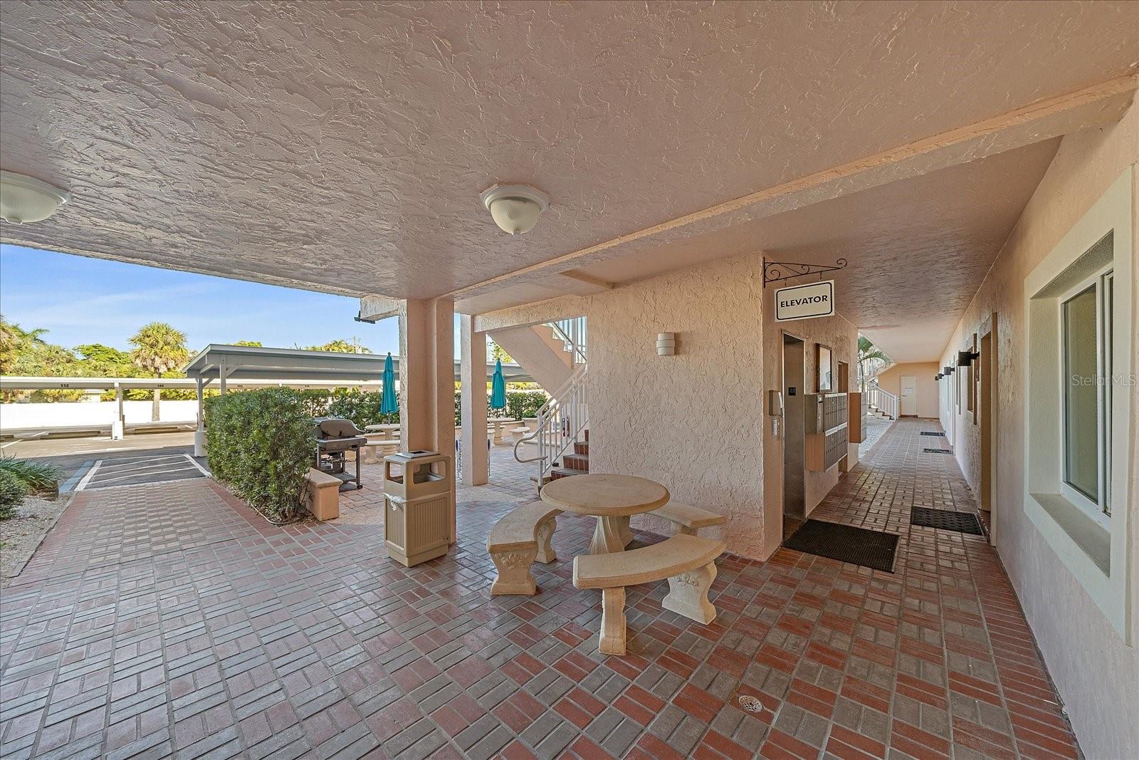 711 BEACH RD #208, SARASOTA, FL, 34242