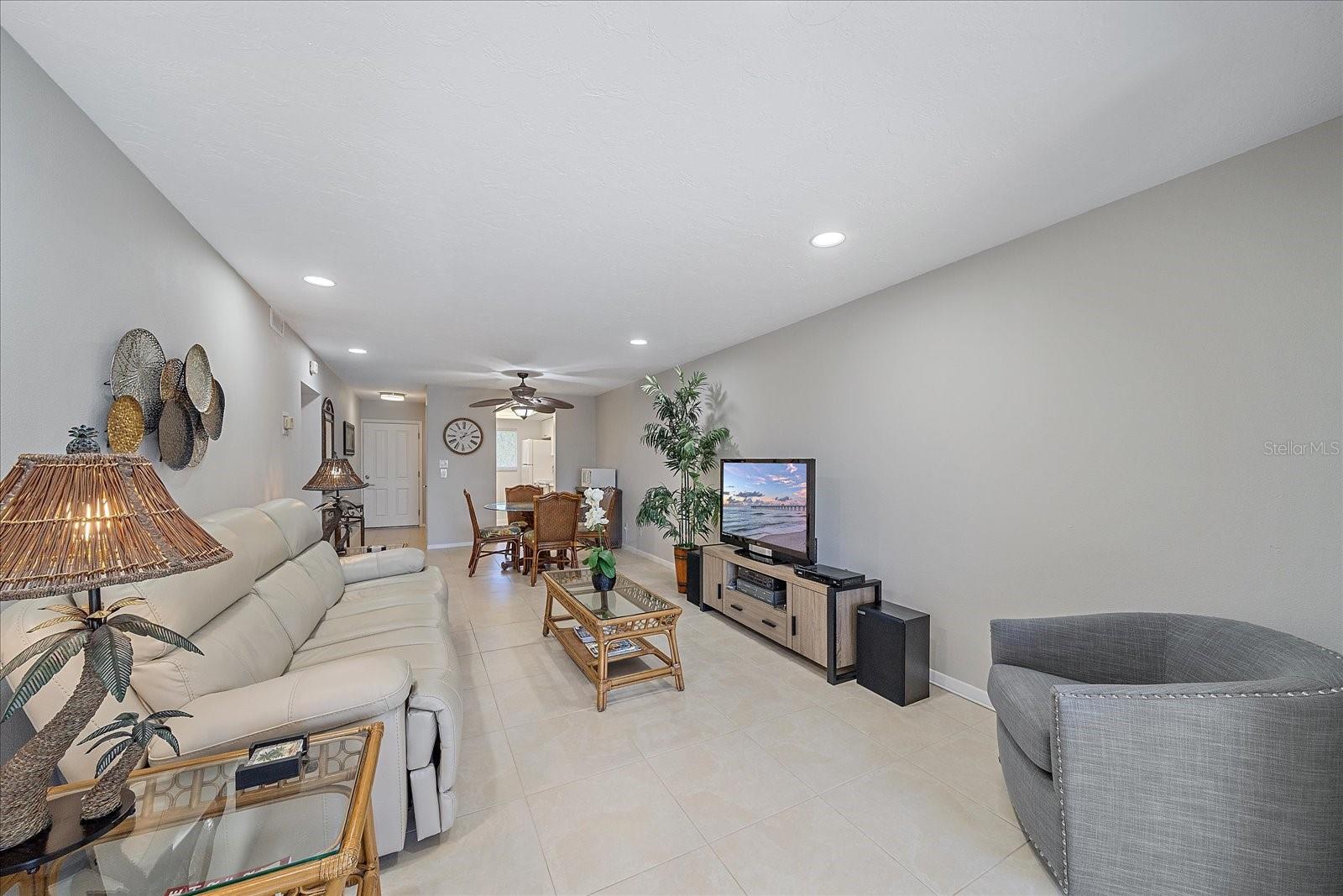 711 BEACH RD #208, SARASOTA, FL, 34242