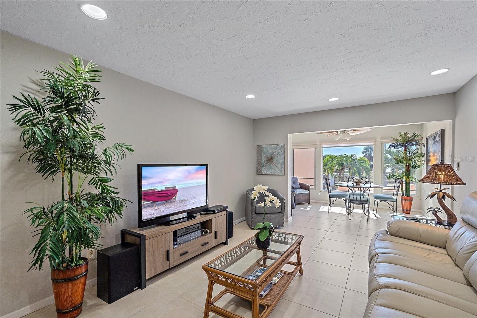 711 BEACH RD #208, SARASOTA, FL, 34242