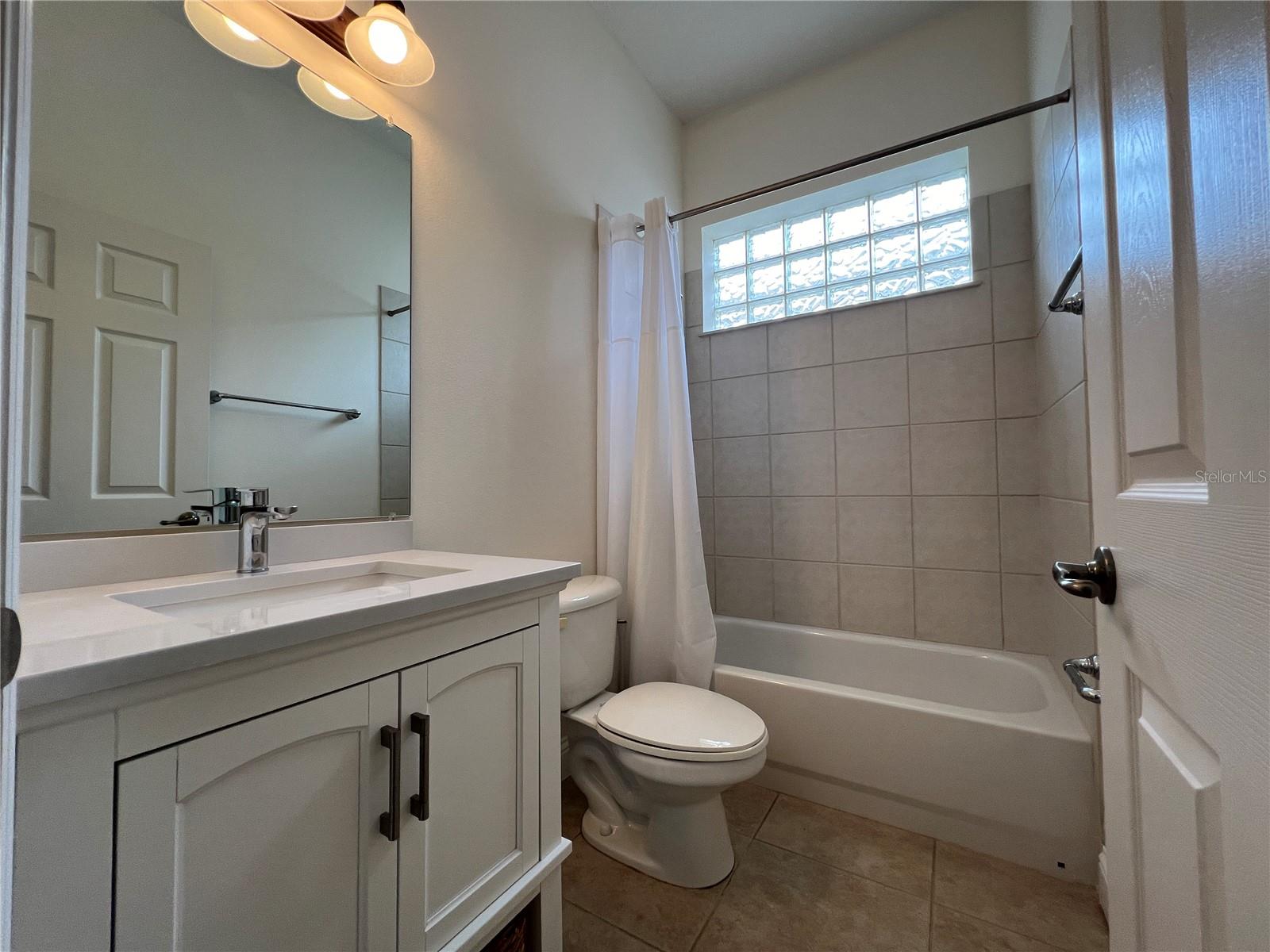 10674 WOODCHASE CIR, ORLANDO, FL, 32836