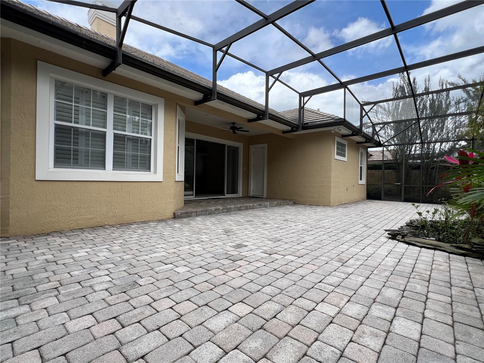 10674 WOODCHASE CIR, ORLANDO, FL, 32836