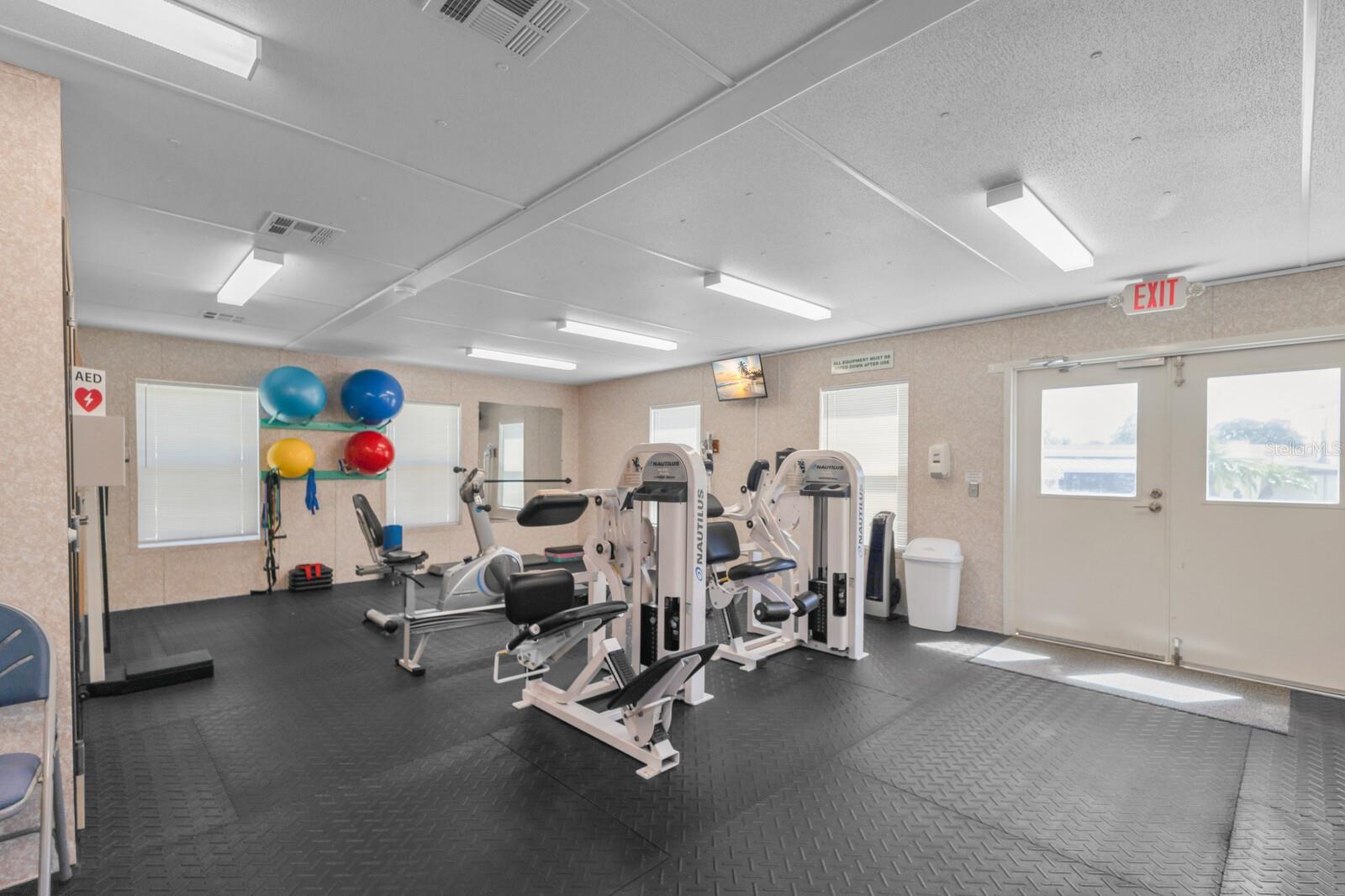 52 LEISURE WAY, PALMETTO, FL, 34221