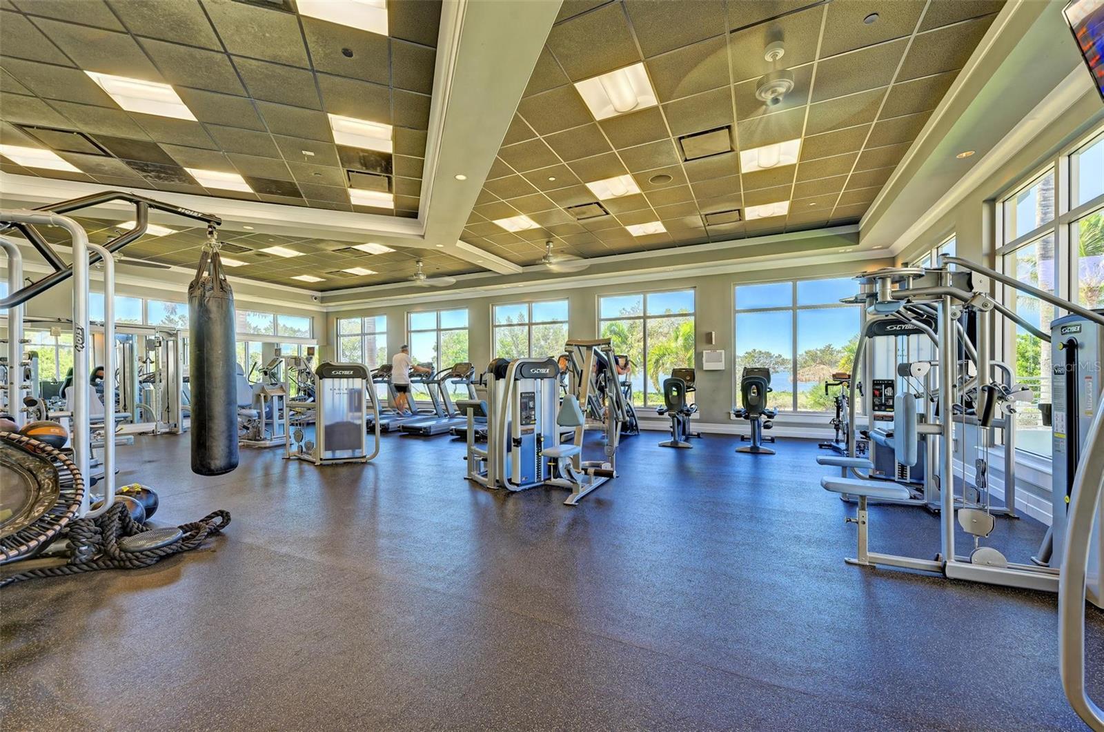 321 SAPPHIRE LAKE DR #101, BRADENTON, FL, 34209