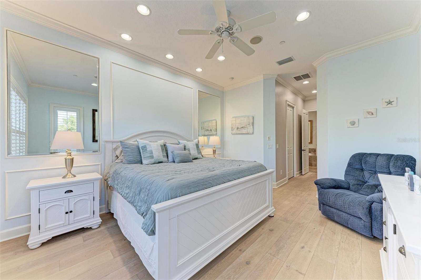 321 SAPPHIRE LAKE DR #101, BRADENTON, FL, 34209