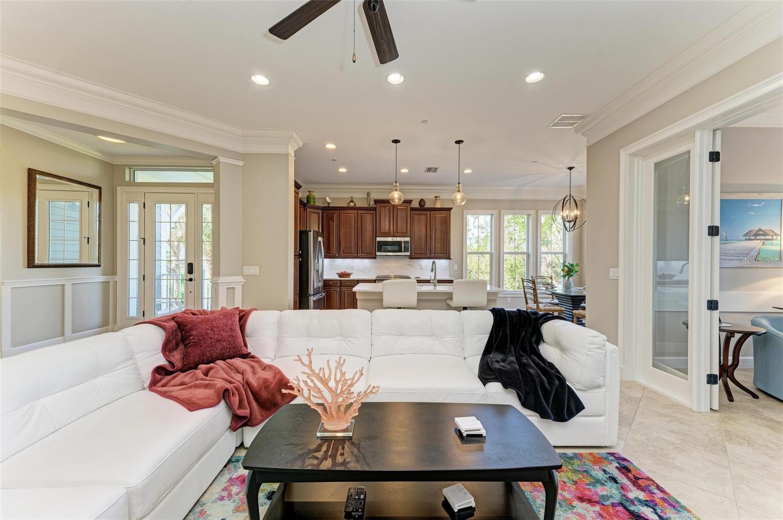321 SAPPHIRE LAKE DR #101, BRADENTON, FL, 34209