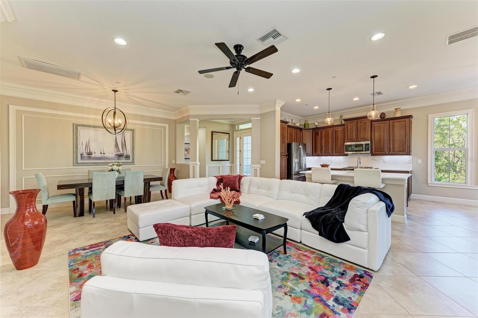 321 SAPPHIRE LAKE DR #101, BRADENTON, FL, 34209