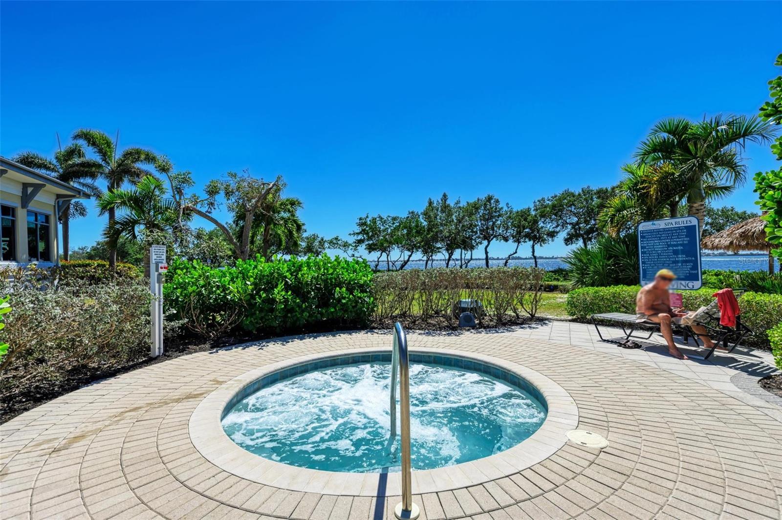 321 SAPPHIRE LAKE DR #101, BRADENTON, FL, 34209