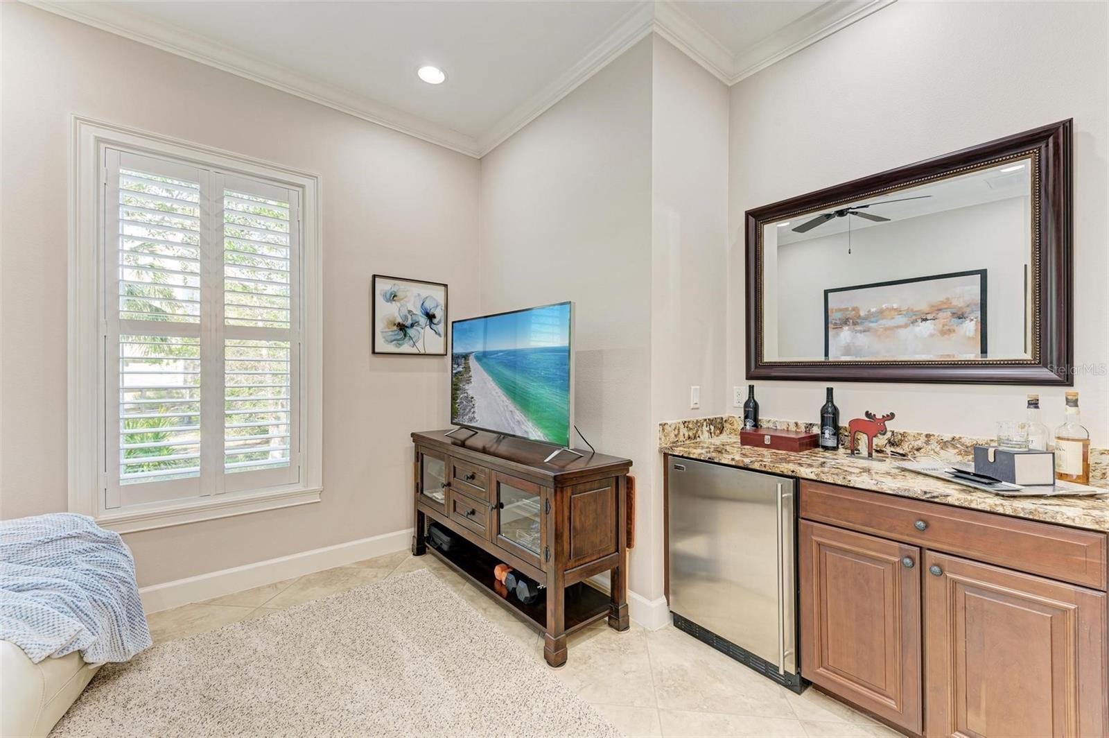321 SAPPHIRE LAKE DR #101, BRADENTON, FL, 34209